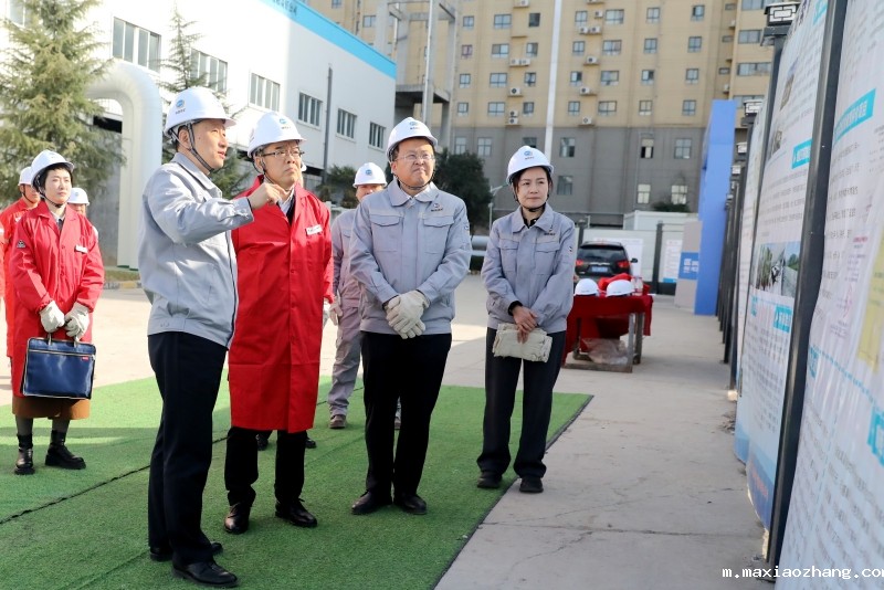 屈永安深入陕西工勘院西安西郊热电厂地热钻井施工项目检查指导工作看望慰问一线员工