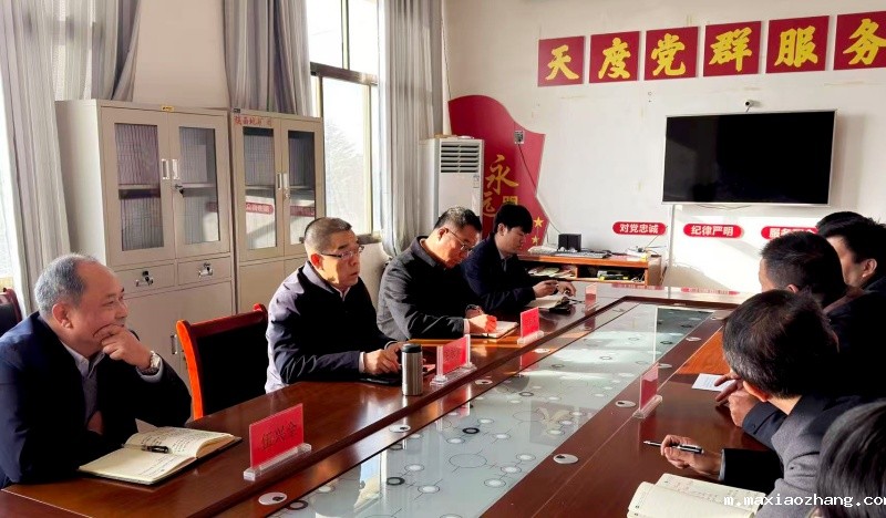 屈永安深入扶风县天度村调研乡村振兴工作